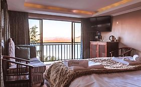 Kosmos Lodge