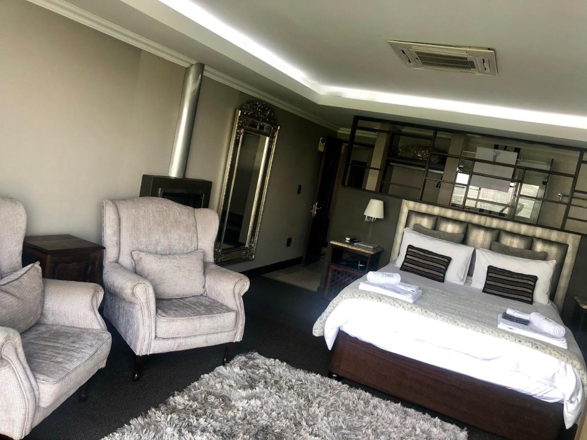 Kosmos Lodge Hartbeespoort Exterior photo