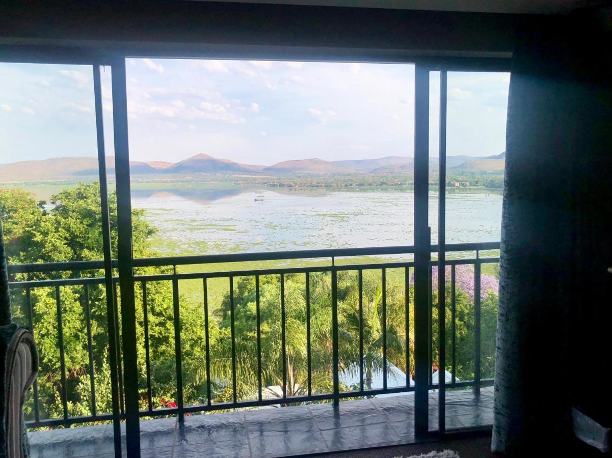 Kosmos Lodge Hartbeespoort Exterior photo