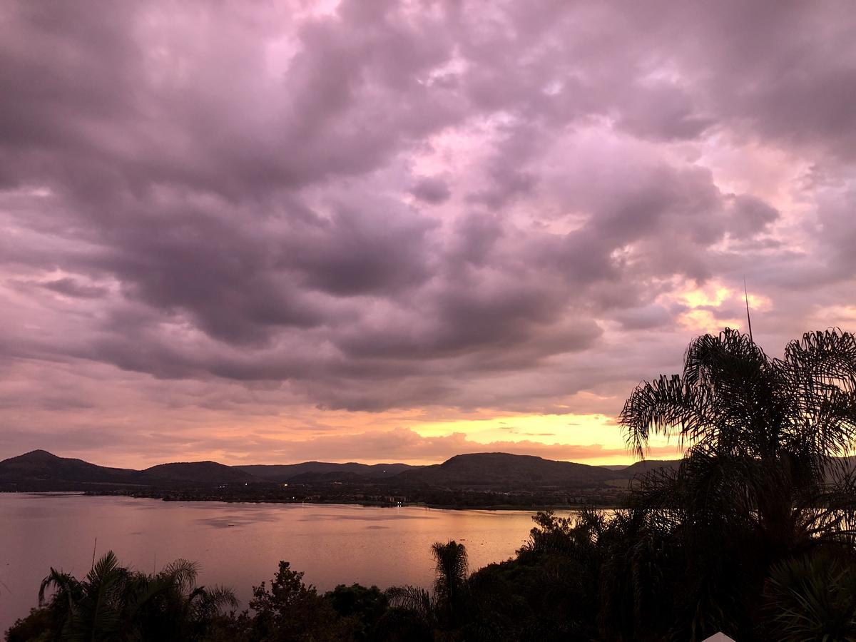 Kosmos Lodge Hartbeespoort Exterior photo